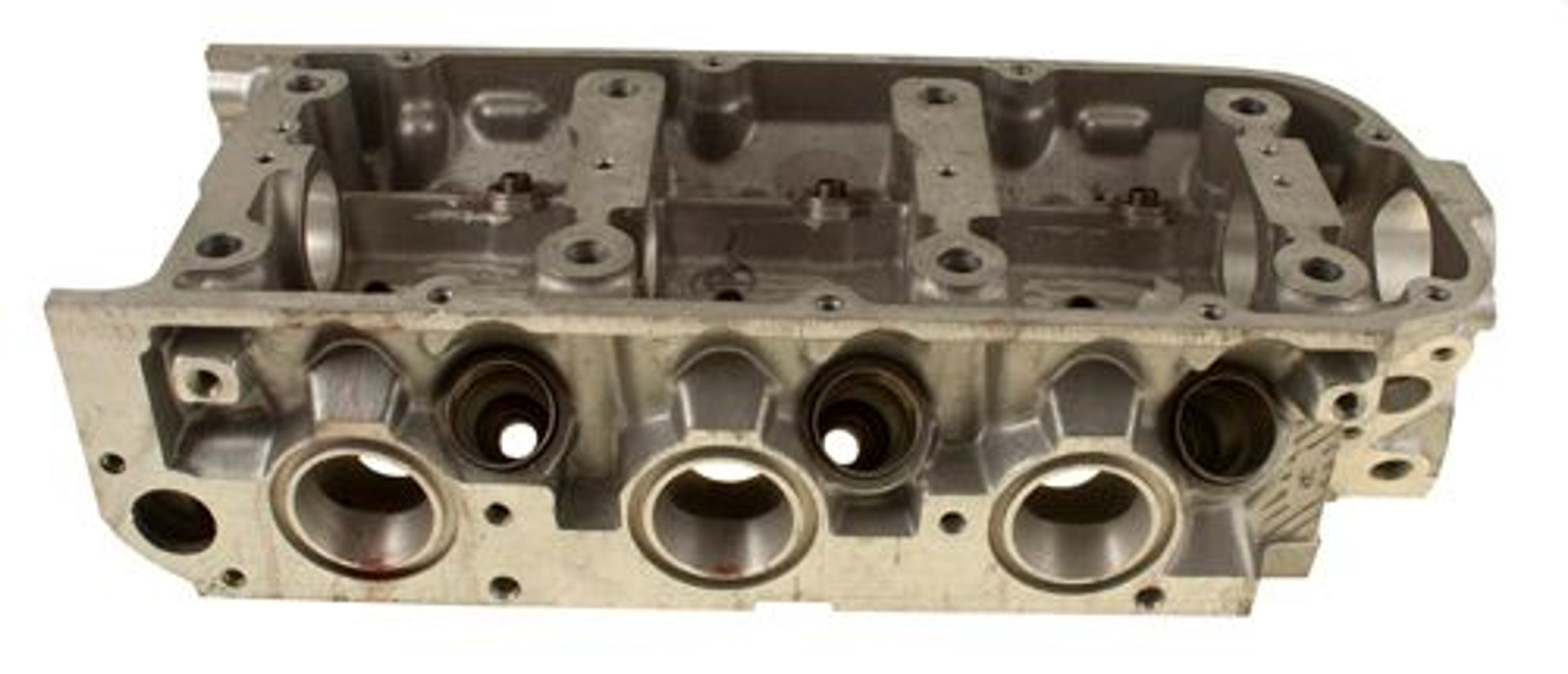 Cylinder head for Volvo 240, 740, 760, B27, B28, right
