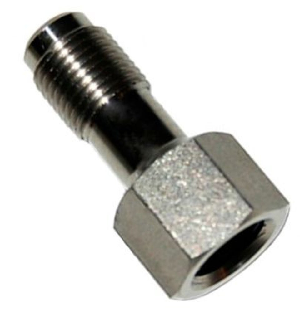 Nipple on brake hose for Volvo 740, 760, 780, 940, 960, S90, V90