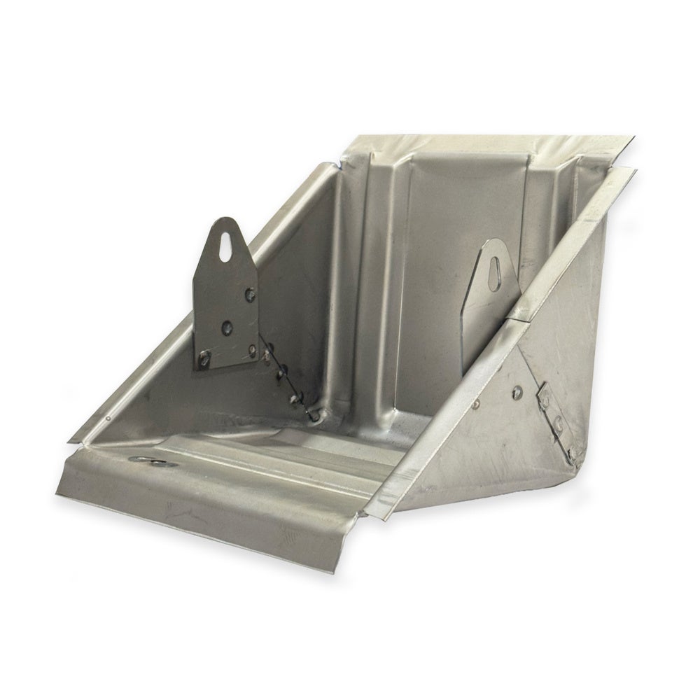 Battery shelf for Volvo Amazon, Amazon Kombi — bild 3 av 4