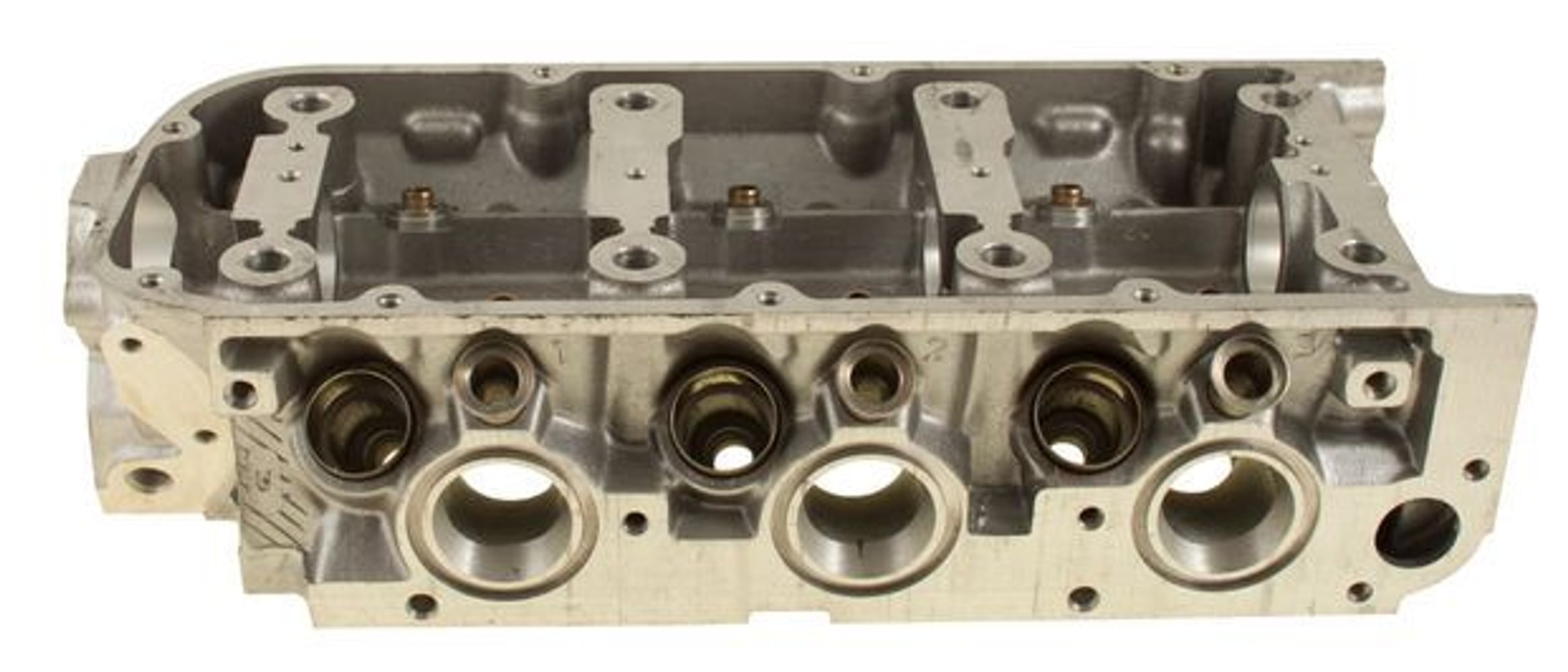 Cylinder head for Volvo 240, 242, 244, 245, 260, 262, 265, 760, B28E, 1985-87, left