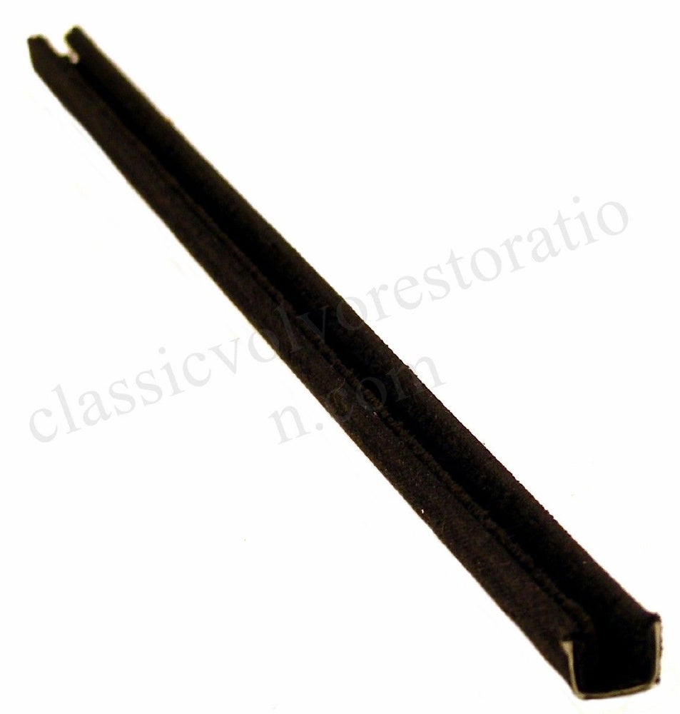 Rear guide rail for Volvo Amazon 4d — bild 1 av 2