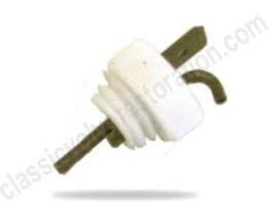 Reverse light switch for Volvo M410