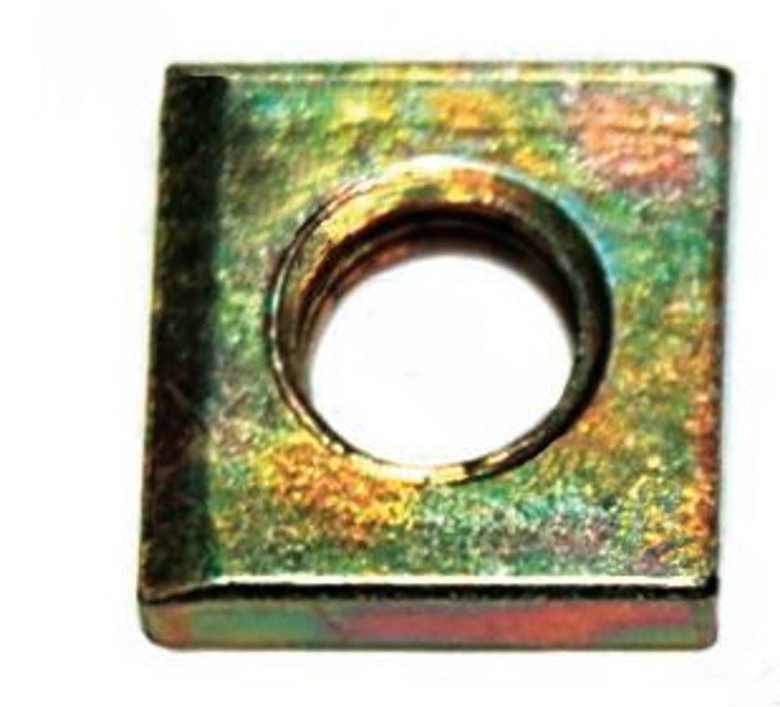 Nut for Volvo 740, 760 — bild 1 av 2