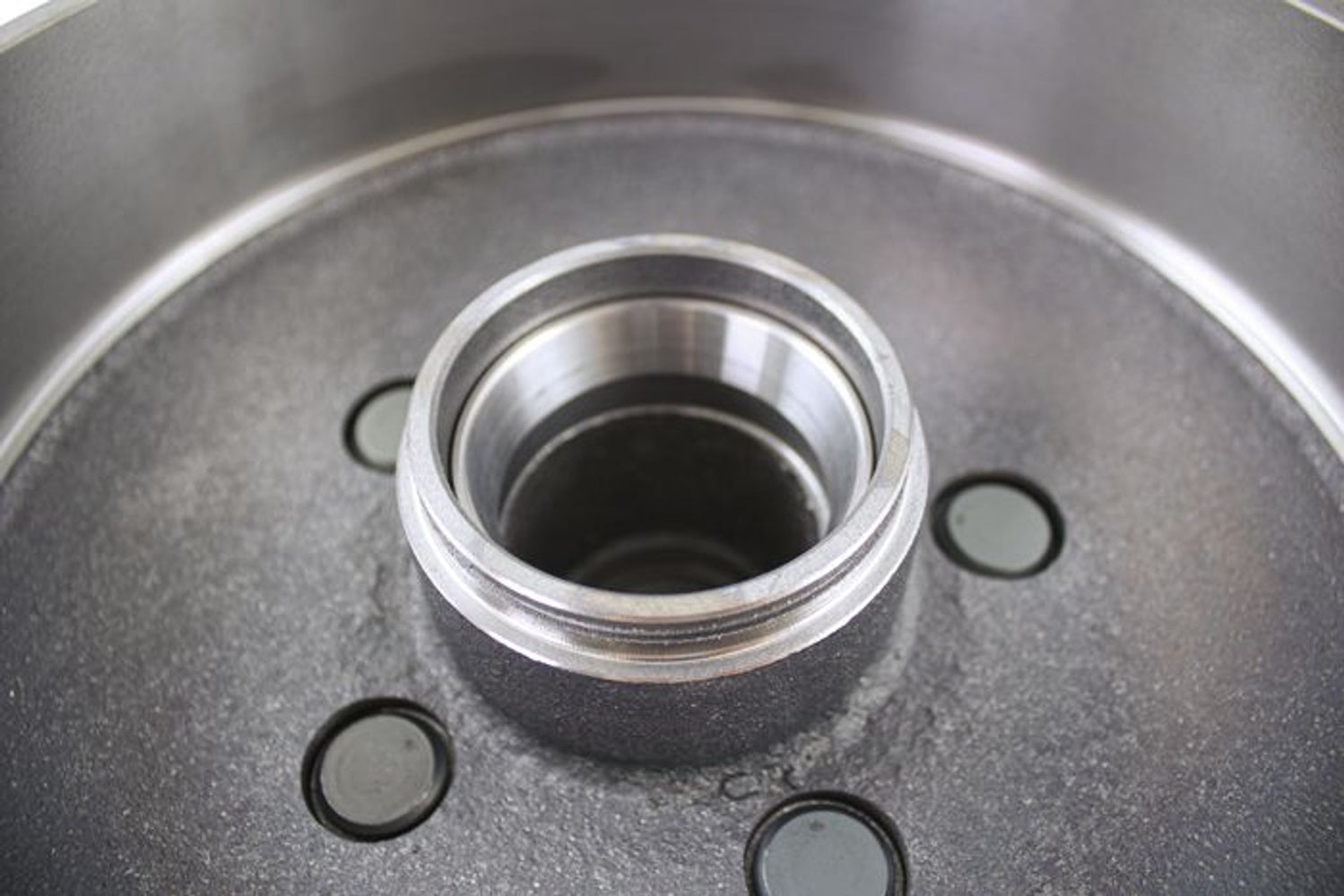 Front brake drum for Volvo Amazon 1959-64, 10" — bild 3 av 4