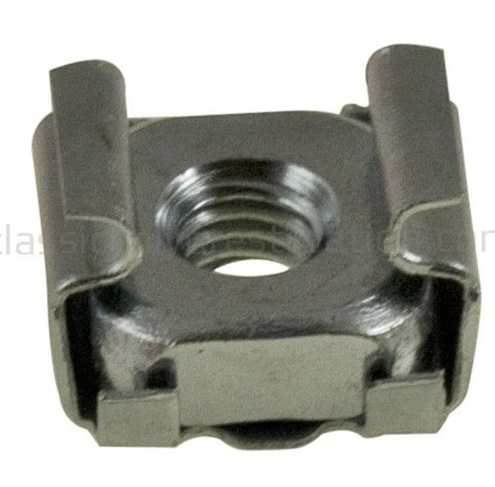 Cage nut M5 for Volvo Amazon, Amazon Kombi, 1800 — bild 1 av 2